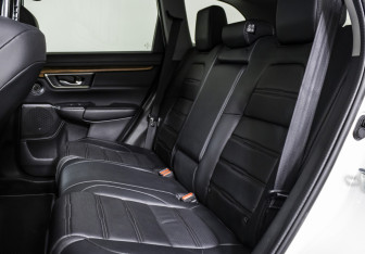 Подержанный автомобиль Honda CR-V 2022 года (10 фото)