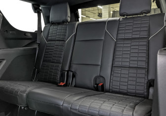 Подержанный автомобиль Cadillac Escalade Suv 2022 года (25 фото)