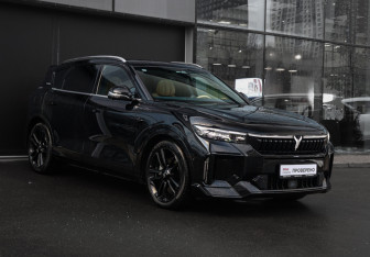 Подержанный автомобиль Voyah Free 2023 года (3 фото)