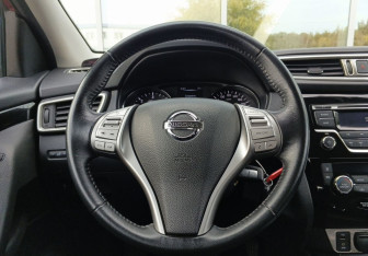 Подержанный автомобиль Nissan Qashqai 2018 года (12 фото)