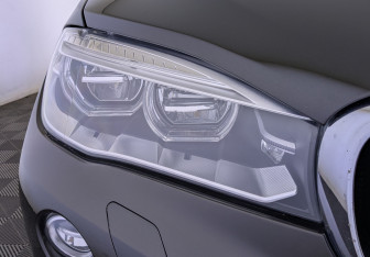 Подержанный автомобиль BMW X6 2016 года (11 фото)