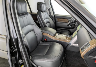 Подержанный автомобиль Land Rover Range Rover 2018 года (24 фото)
