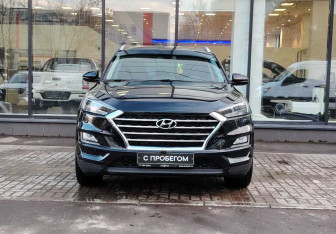 Подержанный автомобиль Hyundai Tucson 2020 года (2 фото)