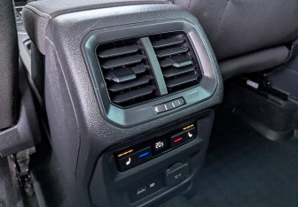 Подержанный автомобиль Volkswagen Tiguan 2018 года (29 фото)