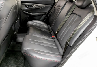 Подержанный автомобиль BAIC U5 Plus 2024 года (12 фото)