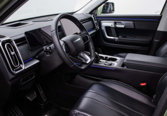 Подержанный автомобиль Jaecoo J7 2023 года (10 фото)