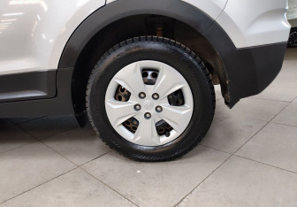 Подержанный автомобиль Hyundai Creta 2017 года (9 фото)