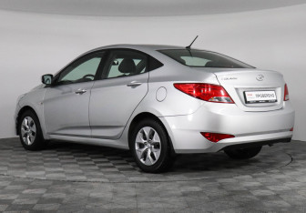 Подержанный автомобиль Hyundai Solaris Sedan 2016 года (7 фото)