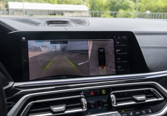 Подержанный автомобиль BMW X7 2019 года (15 фото)