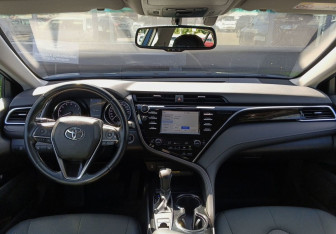 Подержанный автомобиль Toyota Camry Sedan 2018 года (11 фото)