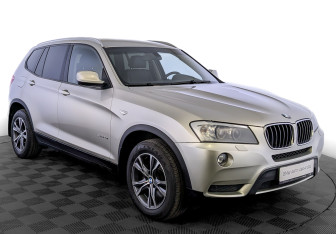 Подержанный автомобиль BMW X3 2013 года (3 фото)