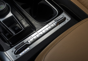 Подержанный автомобиль Kia Carnival 2021 года (16 фото)