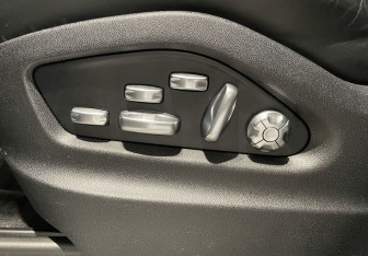 Подержанный автомобиль Porsche Cayenne 2019 года (19 фото)