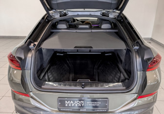 Подержанный автомобиль BMW X6 2020 года (10 фото)