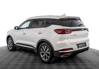 Подержанный автомобиль Chery Tiggo 7 Pro 2023 года (7 фото)