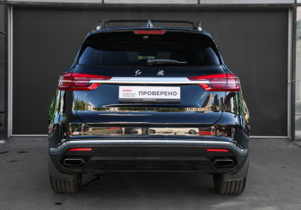 Подержанный автомобиль Hongqi HS5 2023 года (5 фото)