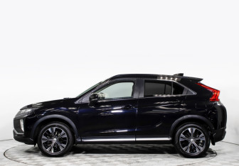 Подержанный автомобиль Mitsubishi Eclipse Cross 2019 года (8 фото)