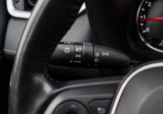 Подержанный автомобиль Toyota RAV4 2020 года (23 фото)