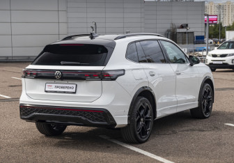 Подержанный автомобиль Volkswagen Tiguan 2025 года (5 фото)