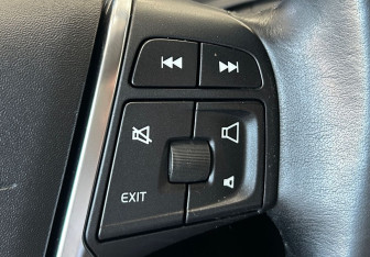 Подержанный автомобиль Volvo S60 2011 года (18 фото)