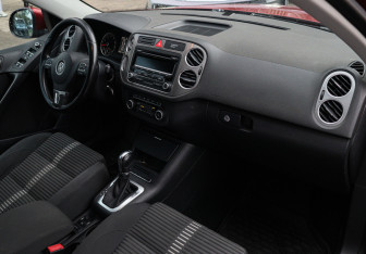 Подержанный автомобиль Volkswagen Tiguan 2011 года (7 фото)