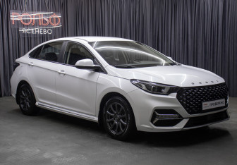 Подержанный автомобиль Omoda S5 2024 года (3 фото)