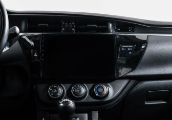 Подержанный автомобиль Toyota Corolla Sedan 2014 года (8 фото)