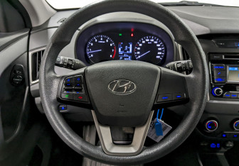 Подержанный автомобиль Hyundai Creta 2016 года (24 фото)