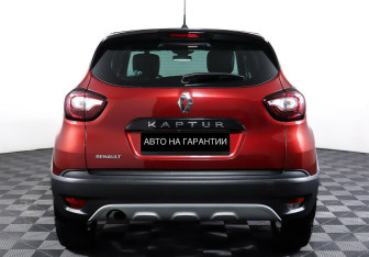 Подержанный автомобиль Renault Kaptur 2020 года (6 фото)