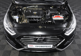Подержанный автомобиль Hyundai Sonata 2019 года (9 фото)