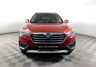 Подержанный автомобиль FAW Besturn X80 2019 года (2 фото)