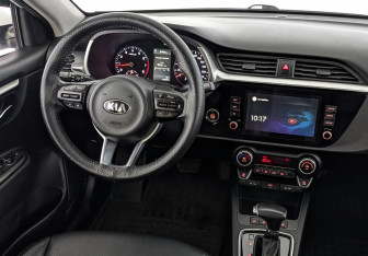 Подержанный автомобиль Kia Rio Sedan 2021 года (29 фото)