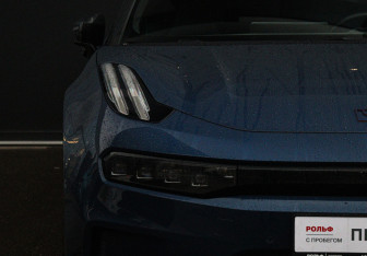 Подержанный автомобиль Zeekr 001 2023 года (22 фото)