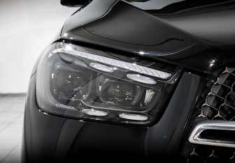 Подержанный автомобиль Mercedes-Benz GLE 2023 года (17 фото)