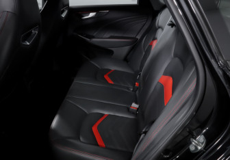 Подержанный автомобиль Kaiyi E5 2023 года (10 фото)