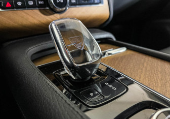 Подержанный автомобиль Volvo XC90 2021 года (14 фото)