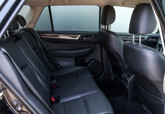 Подержанный автомобиль Subaru Outback Wagon 2017 года (12 фото)