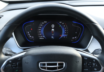 Подержанный автомобиль Geely Coolray 2023 года (11 фото)