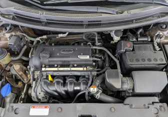 Подержанный автомобиль Kia Rio Sedan 2015 года (9 фото)