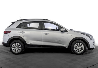 Подержанный автомобиль Kia Rio Hatchback 2021 года (4 фото)