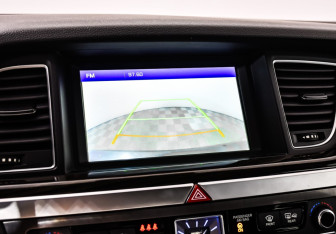 Подержанный автомобиль Genesis G80 2019 года (14 фото)