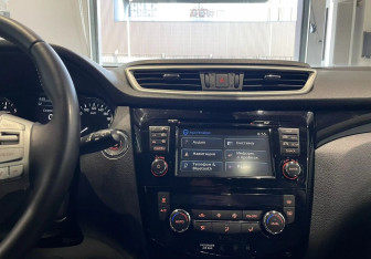 Подержанный автомобиль Nissan Qashqai 2014 года (16 фото)