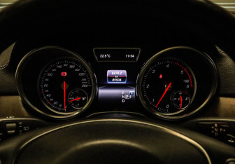 Подержанный автомобиль Mercedes-Benz GLE 2018 года (12 фото)