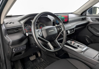 Подержанный автомобиль Haval Jolion 2022 года (16 фото)