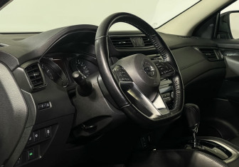 Подержанный автомобиль Nissan Qashqai 2019 года (13 фото)