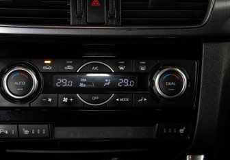 Подержанный автомобиль Mazda CX-5 2015 года (19 фото)