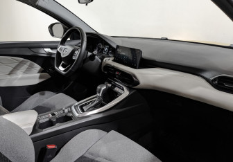 Подержанный автомобиль Kaiyi E5 2023 года (13 фото)