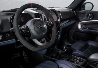 Подержанный автомобиль MINI Countryman 2020 года (14 фото)