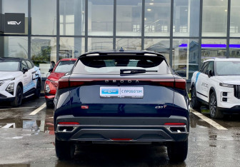 Подержанный автомобиль Omoda C5 2023 года (6 фото)