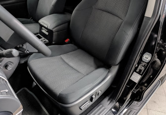 Подержанный автомобиль Toyota Land Cruiser Prado 2021 года (19 фото)